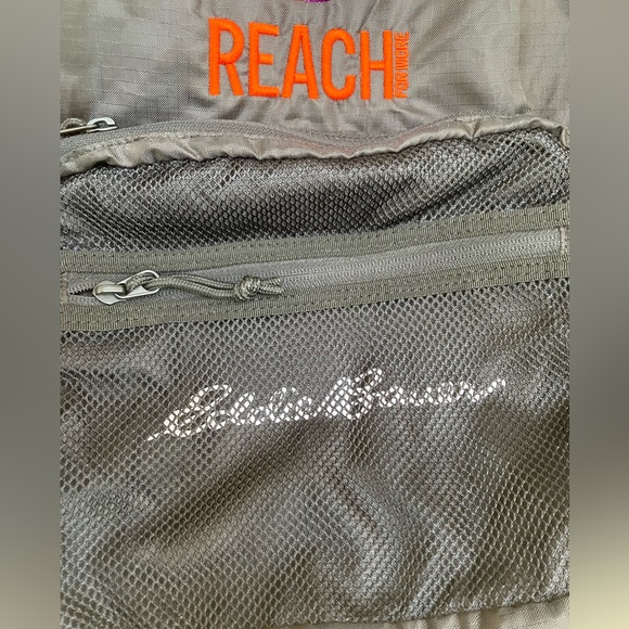 Eddie Bauer Stowaway 25L pack. Onyx. ‘Reach for More’ embroider. Padded straps. - Picture 2 of 10